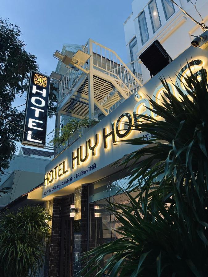Huy Hoang Hotel Фантхьєт Екстер'єр фото